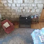 Holly ويتبي